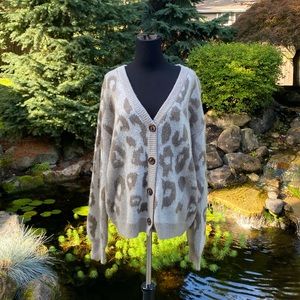 NWT Mystree Leopard Print Cardigan SZ M